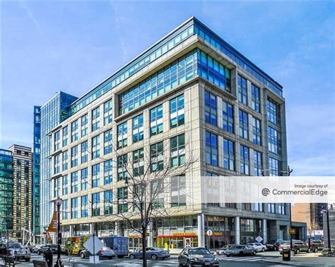 cvs first street ne dc.